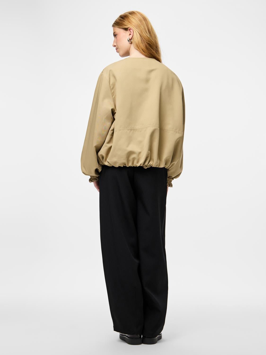 PCBERIT Otw Bomber - Travertine - VERO MODA & VILA Bergvik